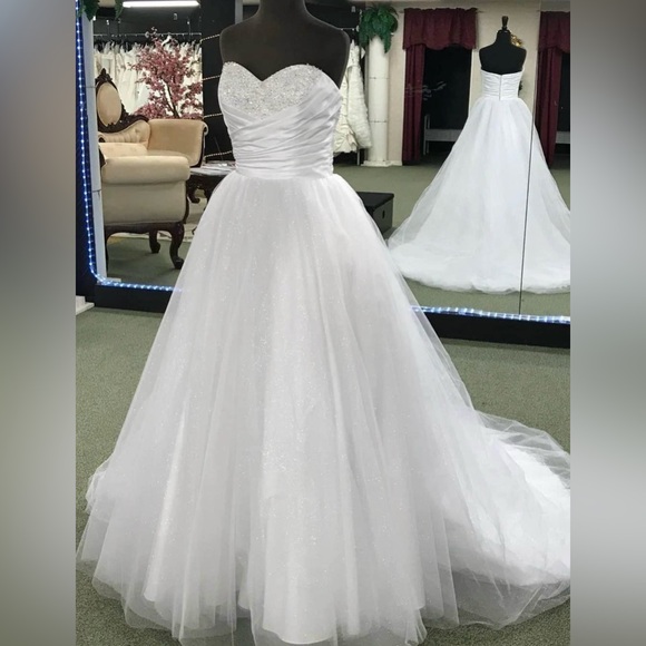 Alfred Angelo Fairytale‎ Wedding Dress. NWT!! - Picture 11 of 14